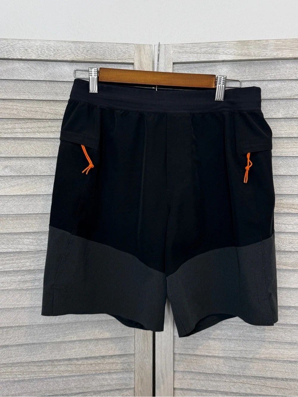 Lululemon Men’s Cargo Training Shorts | Medium | Black/Gray | Rare Utility Style
